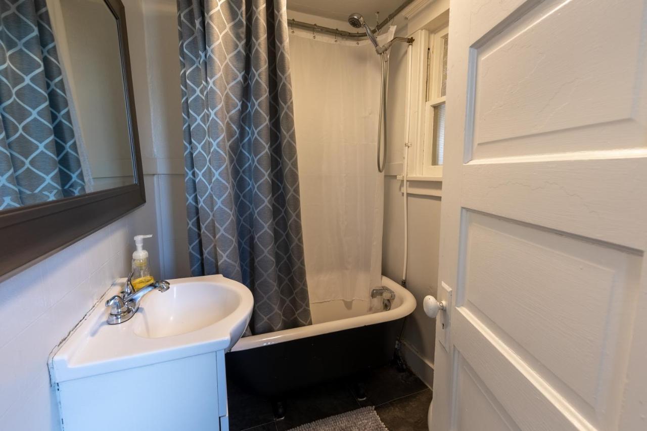 Downtown 1 Bedroom Charmer - Walk, Bike, Enjoy!! Rapid City Exteriör bild